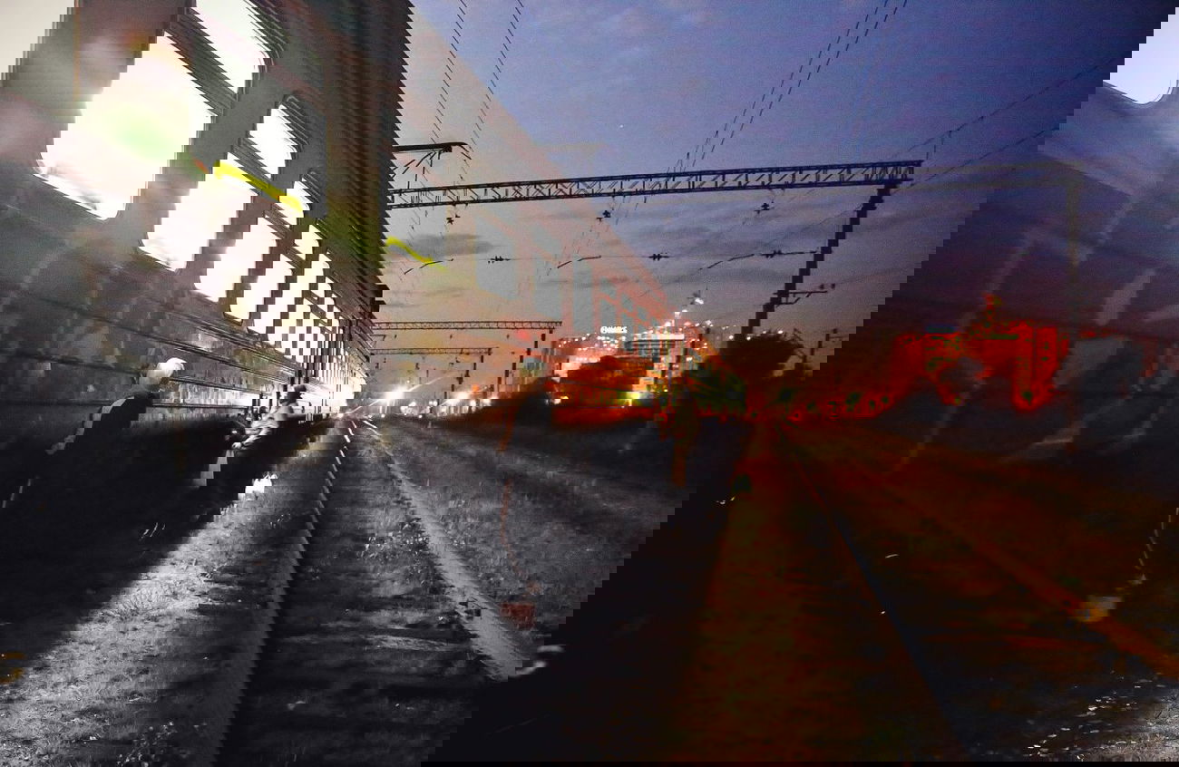 Graffiti Bombing - Photo by keobster - back, jump