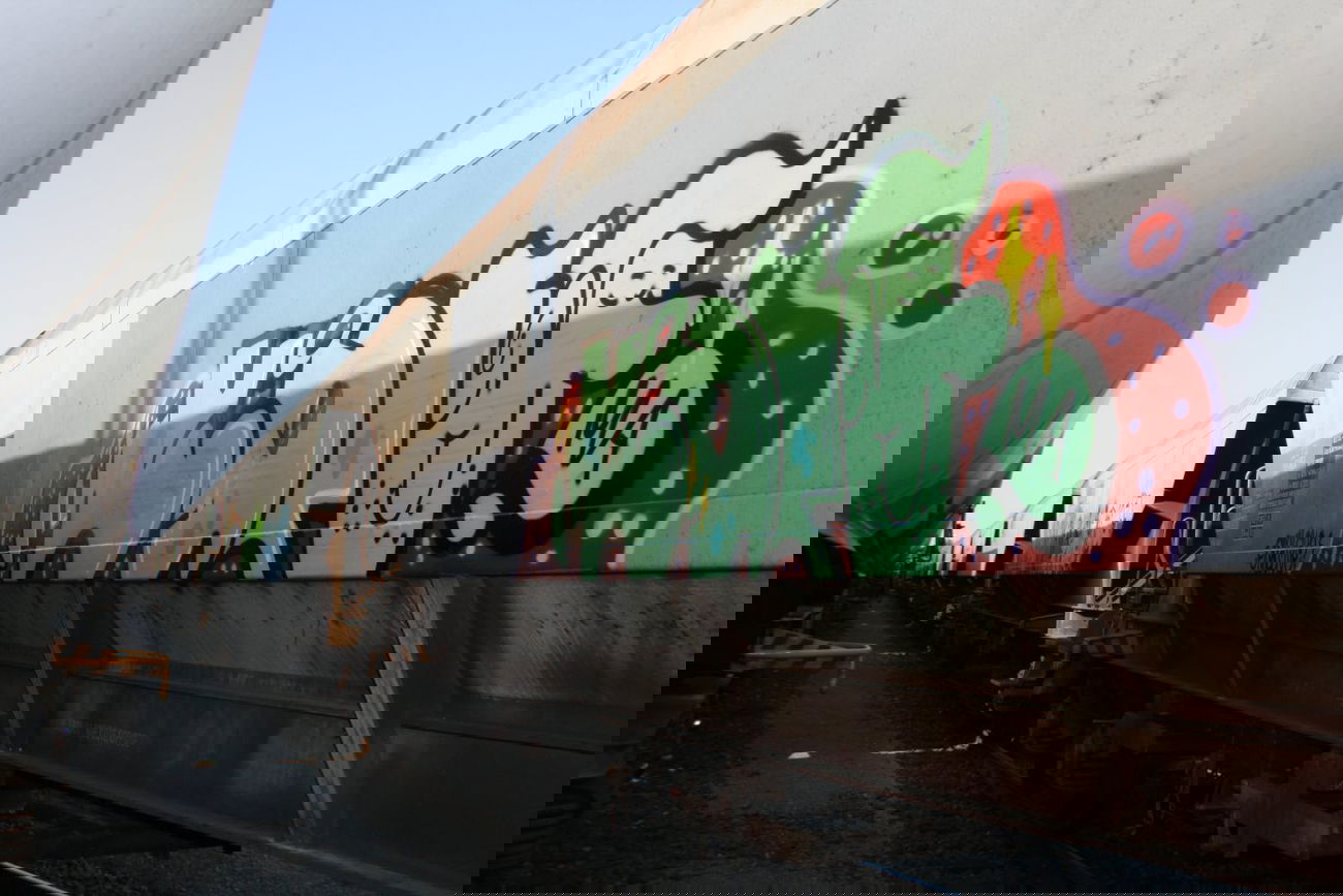 Graffiti Train - Photo by kermit - kdf, crew