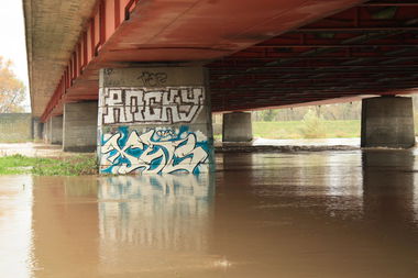 Graffiti Wall - Photo by kero194 - kes, ncr, crew (2014)