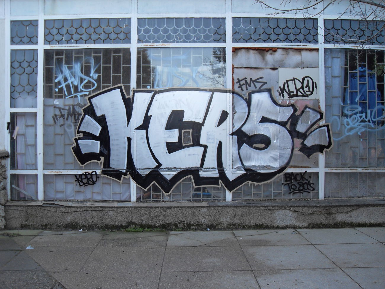 Graffiti Bombing in Украина - Photo by kerostarr