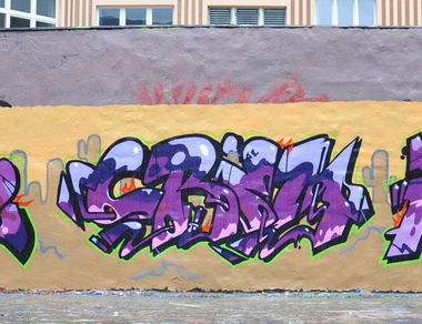 Graffiti Wall in Berlin - Photo by kesselkinder (2011)