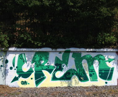 Graffiti in Zürich - Photo by kesselkinder - crèm (2015)