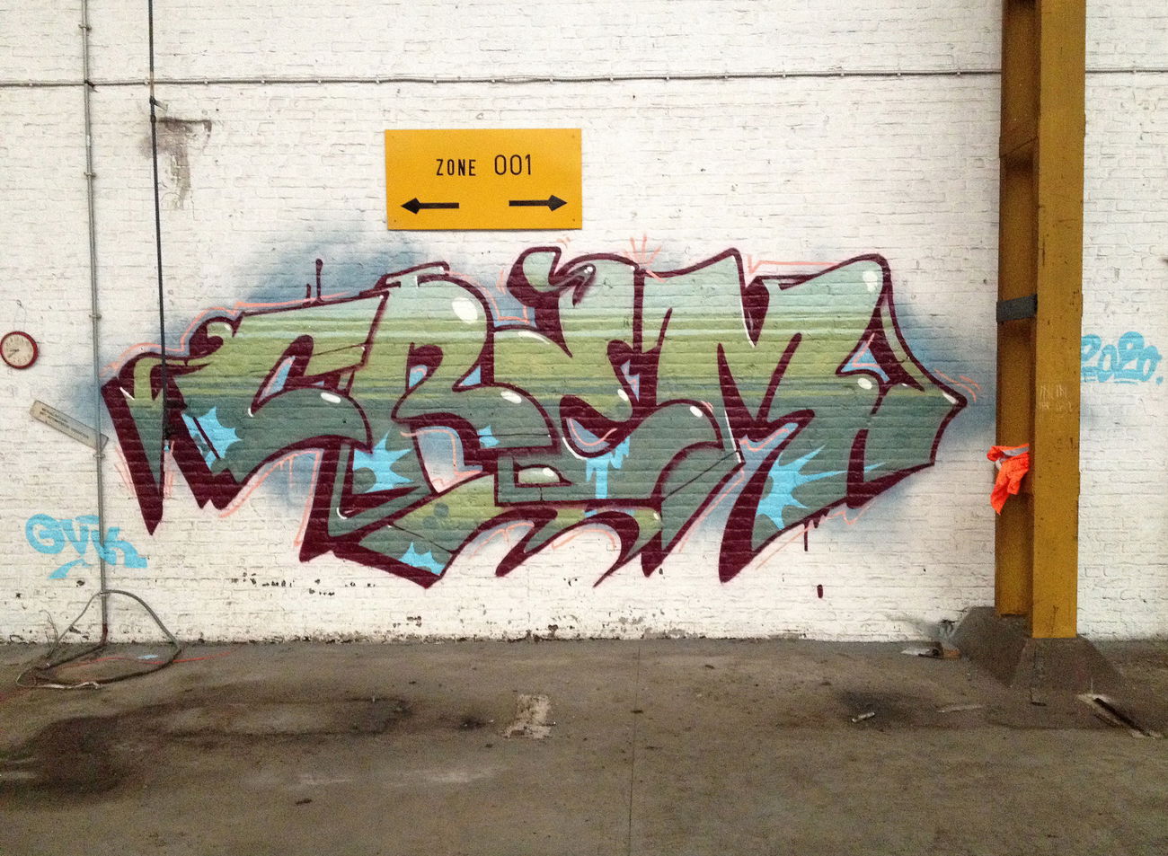 Graffiti Wall in Zone 001 - Photo by kesselkinder - crèm (2020)