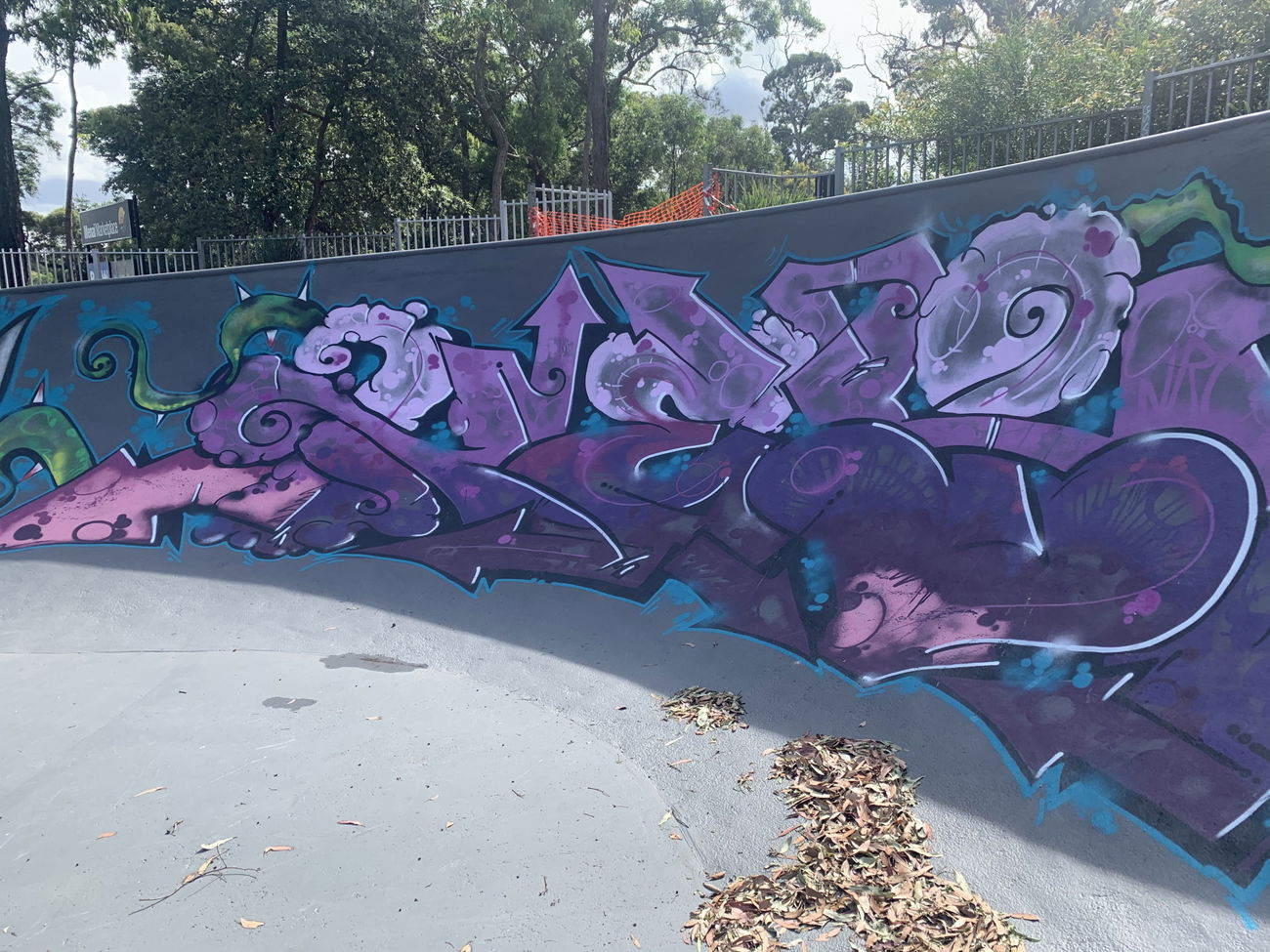 Graffiti Wall - Photo by keystothecity - Keys, graffiti