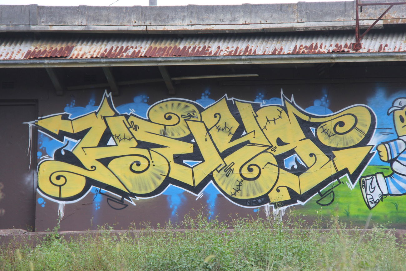 Graffiti Wall - Photo by keystothecity - keys