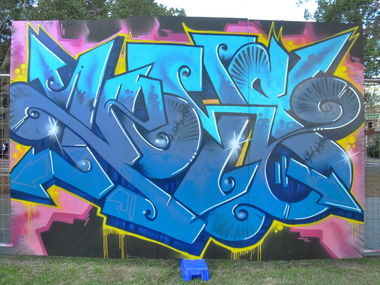 Graffiti Wall - Photo by keystothecity - Keys