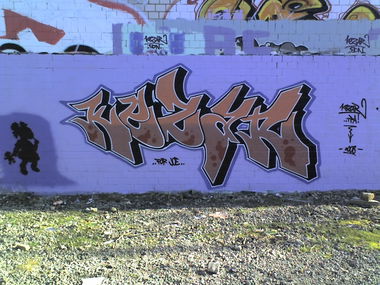 Graffiti Wall - Photo by kez1996 - Kezar, TPA, Kez (2008)