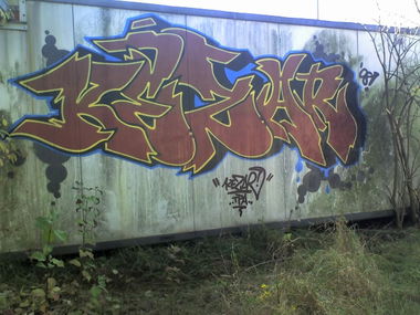 Graffiti Wall - Photo by kez1996 - Kezar, Kez, TPA (2008)