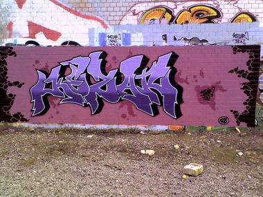 Graffiti Wall - Photo by kez1996 - Kezar, Kez, TPA (2008)