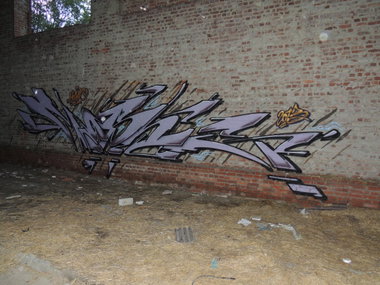 Graffiti Wall - Photo by kieltaggsatnight - MOSHE, PWF (2013)