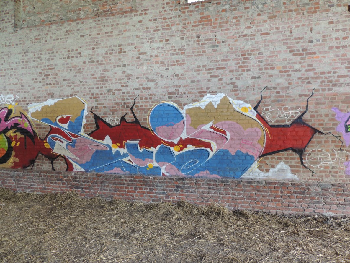 Graffiti Wall - Photo by kieltaggsatnight - SUID, KSB (2013)