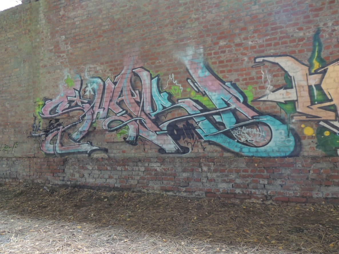 Graffiti Wall - Photo by kieltaggsatnight - Shaka, KFC, OHA (2013)