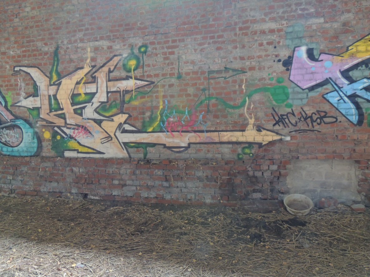 Graffiti Wall - Photo by kieltaggsatnight - Mr., T, KFC (2013)
