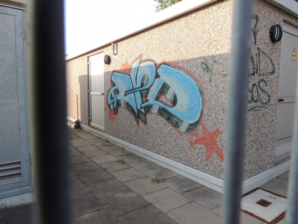 Graffiti Wall - Photo by kieltaggsatnight - QVD (2006)