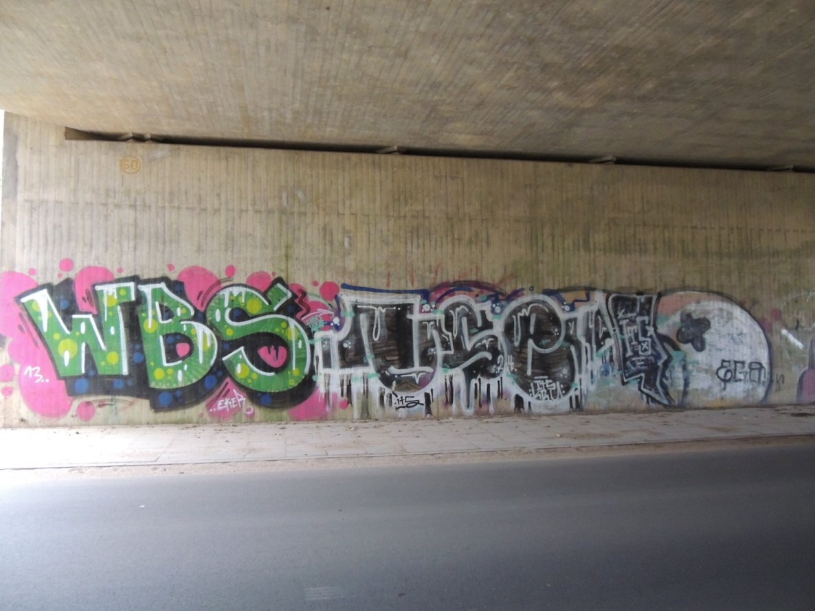 Graffiti Wall - Photo by kieltaggsatnight - WBS, Use (2013)