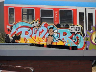 Graffiti Wall - Photo by kieltaggsatnight - Razor (2013)