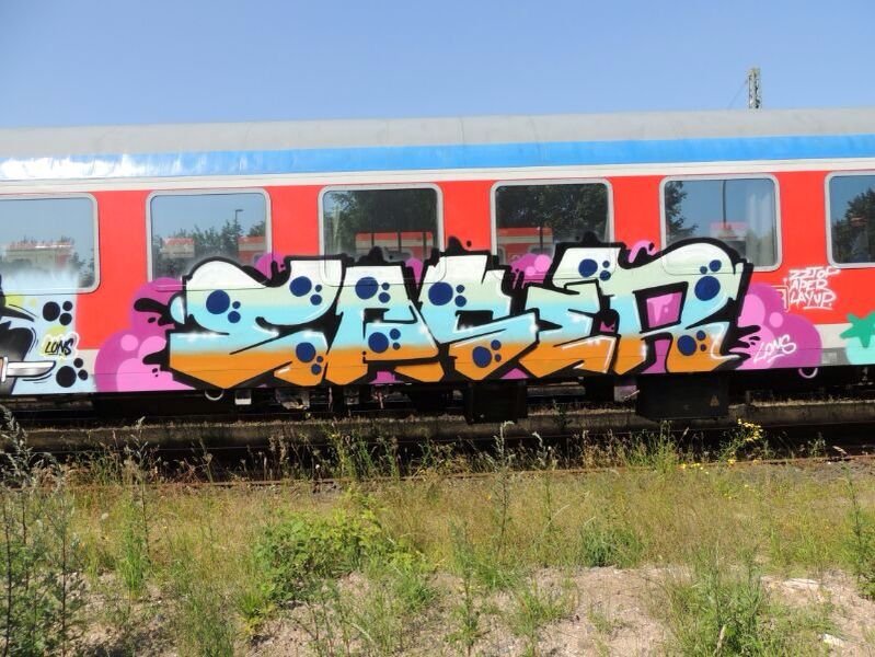 Graffiti Wall - Photo by kieltaggsatnight - Easer (2013)