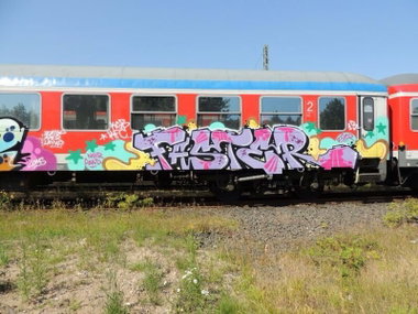Graffiti Wall - Photo by kieltaggsatnight - Faster (2013)