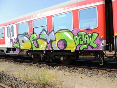 Graffiti Wall - Photo by kieltaggsatnight - Demo, Detail (2013)