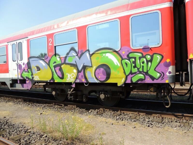 Graffiti Wall - Photo by kieltaggsatnight - Demo, Detail (2013)