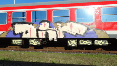 Graffiti Train - Photo by kieltaggsatnight - DSF (2013)