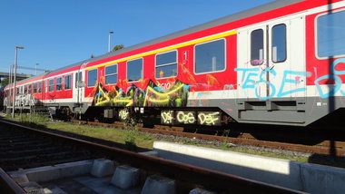 Graffiti Train - Photo by kieltaggsatnight - DSF (2013)