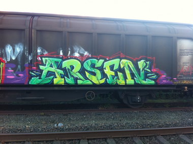 Graffiti Train - Photo by kieltaggsatnight - Arsen (2013)