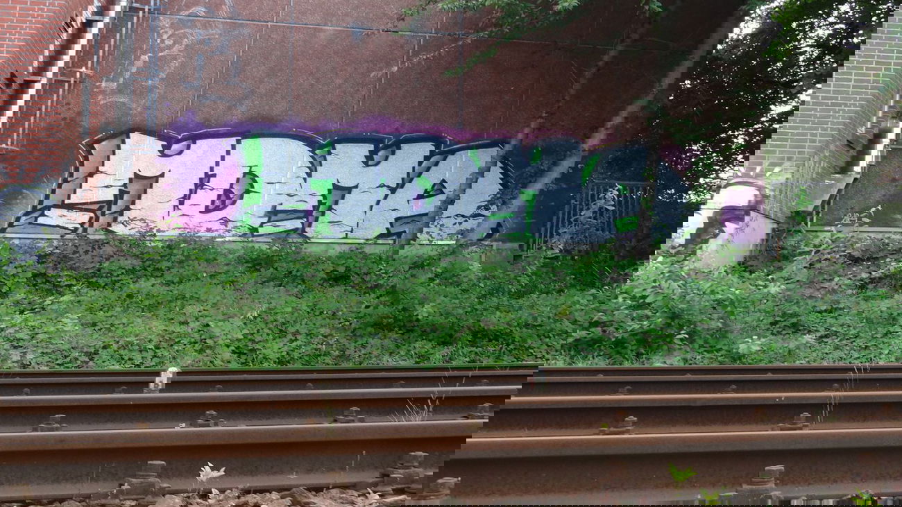 Graffiti Bombing - Photo by kieltaggsatnight - MDMA (2013)