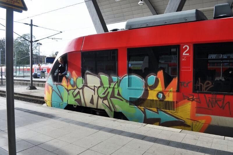 Graffiti Train - Photo by kieltaggsatnight - Jags (2013)