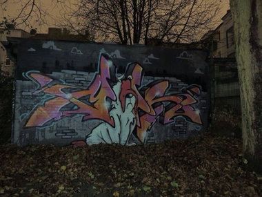 Graffiti Wall - Photo by kieltaggsatnight - Mois (2013)
