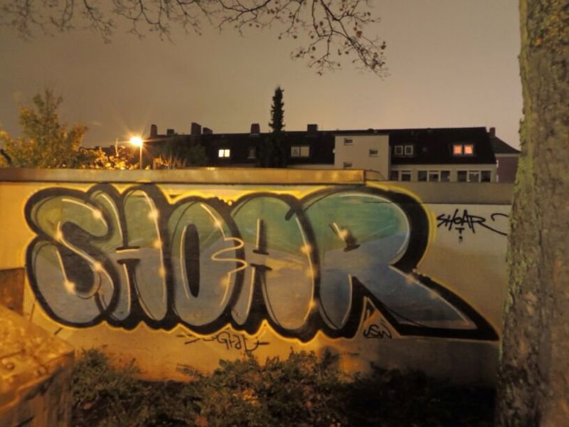 Graffiti Bombing - Photo by kieltaggsatnight - Shoar