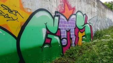 Graffiti Wall - Photo by kieltaggsatnight - GMS (2013)