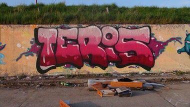 Graffiti Wall - Photo by kieltaggsatnight - Teris (2013)
