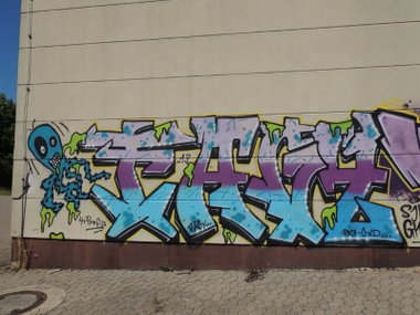 Graffiti Wall - Photo by kieltaggsatnight - Fägy (2013)