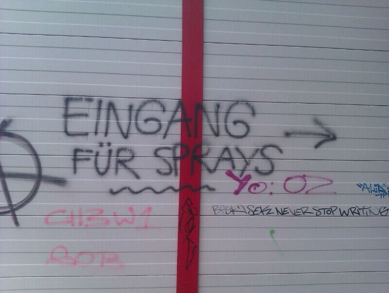 Graffiti Artwork - Photo by kieltaggsatnight