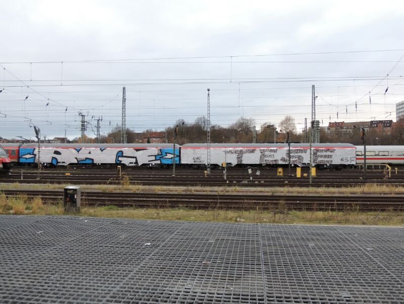 Graffiti Train - Photo by kieltaggsatnight - Rage, Tese, Wholecar (2013)