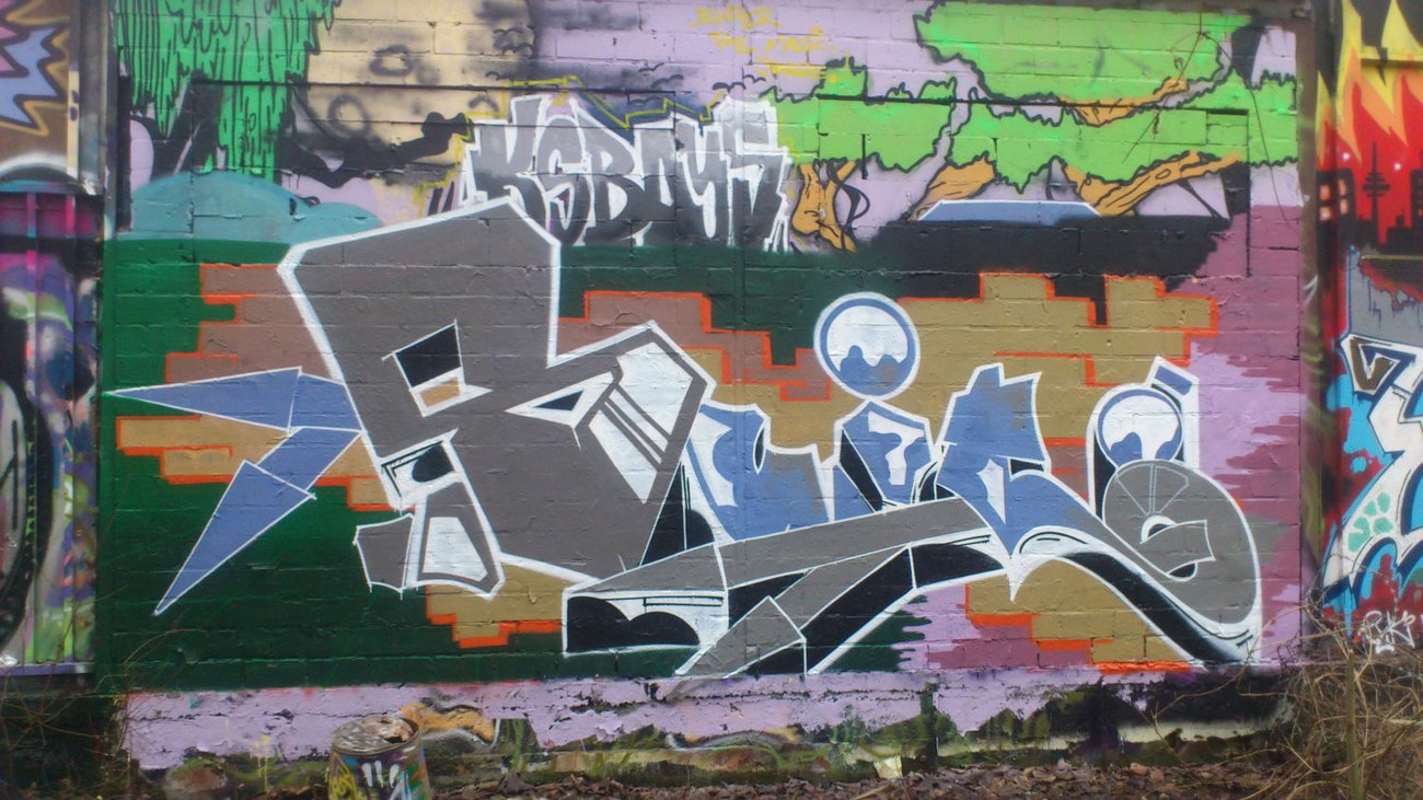 Graffiti Wall - Photo by kieltaggsatnight - Suid, KSB (2013)