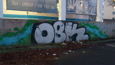 Graffiti Bombing - Photo by kieltaggsatnight - OBK