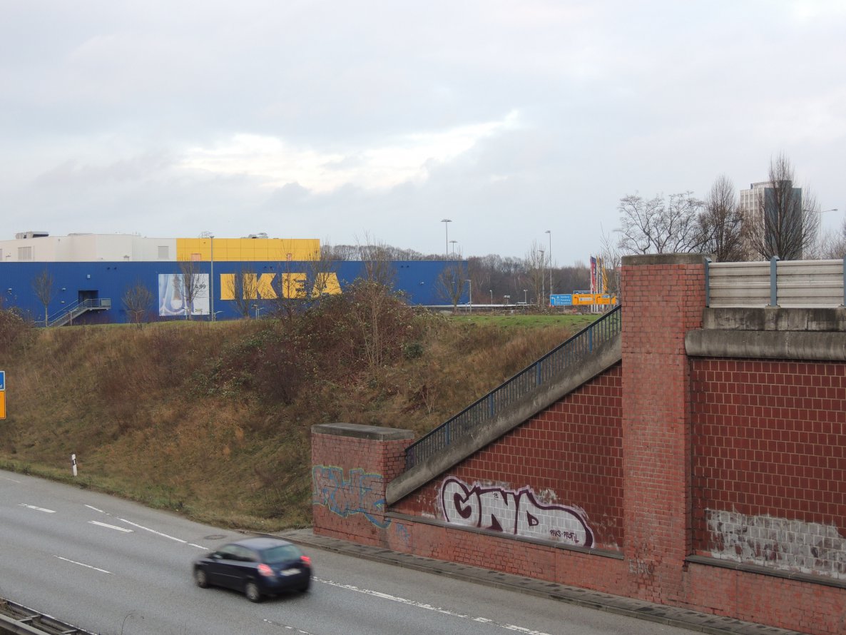 Graffiti Bombing - Photo by kieltaggsatnight - GND (2013)