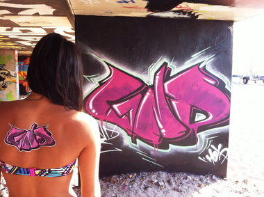Graffiti Wall - Photo by kieltaggsatnight - GND, Mota