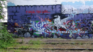 Graffiti Wall - Photo by kieltaggsatnight - T-Rex (2013)