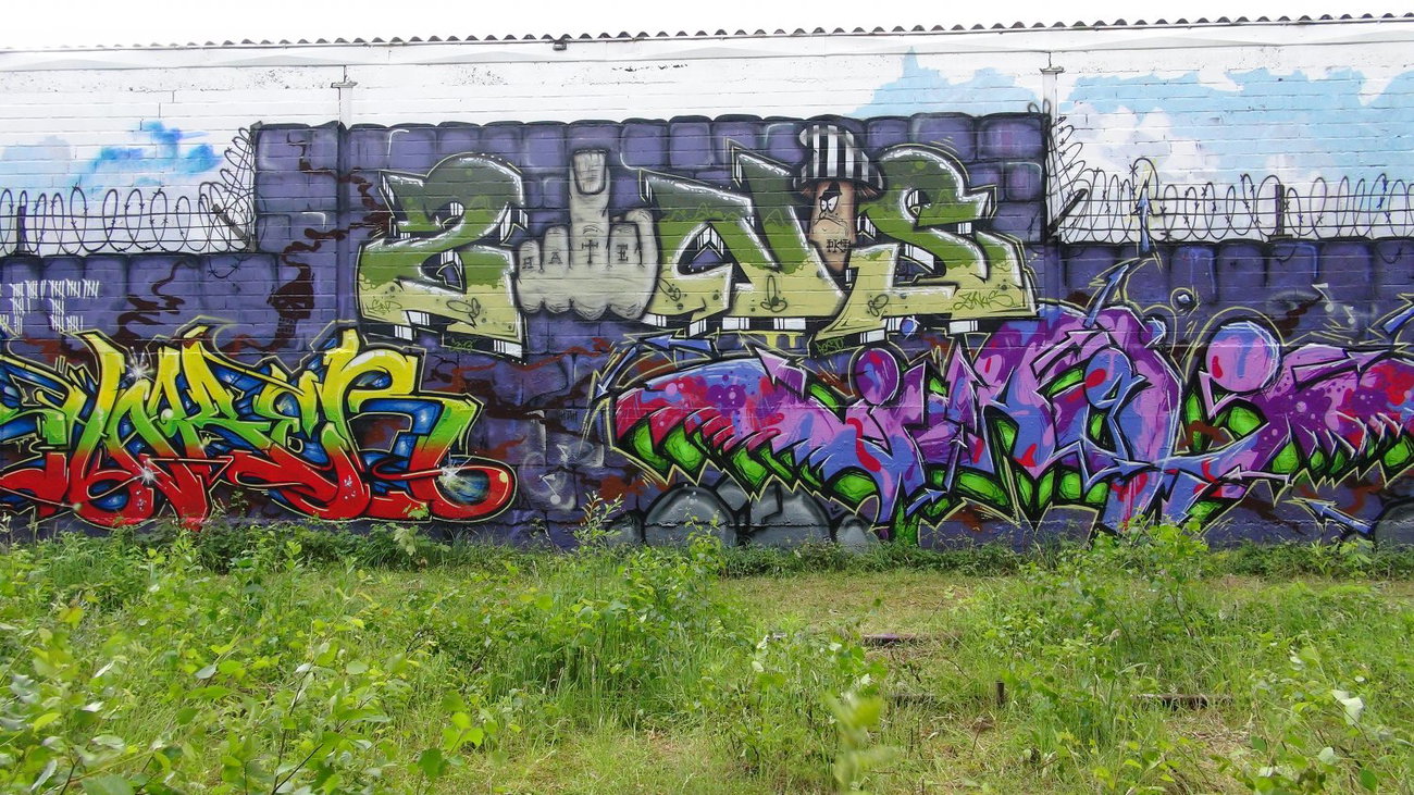 Graffiti Wall - Photo by kieltaggsatnight - Zinius, PK7, GND (2013)