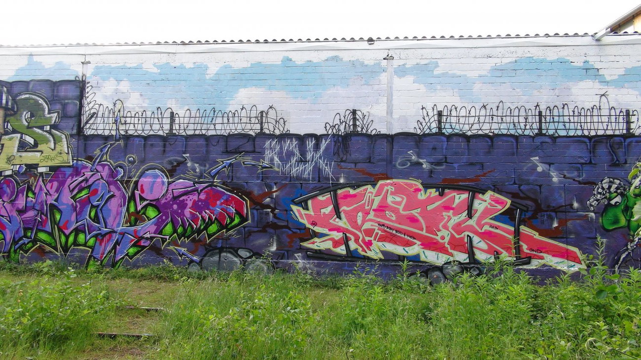 Graffiti Wall - Photo by kieltaggsatnight - Profil, GND, OBK (2013)
