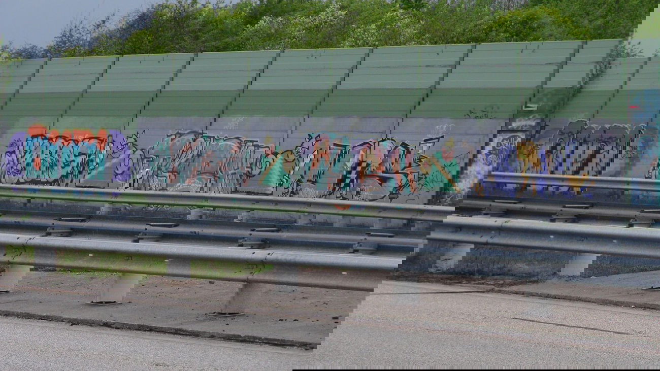 Graffiti Wall - Photo by kieltaggsatnight - QVD, Pares, Tech