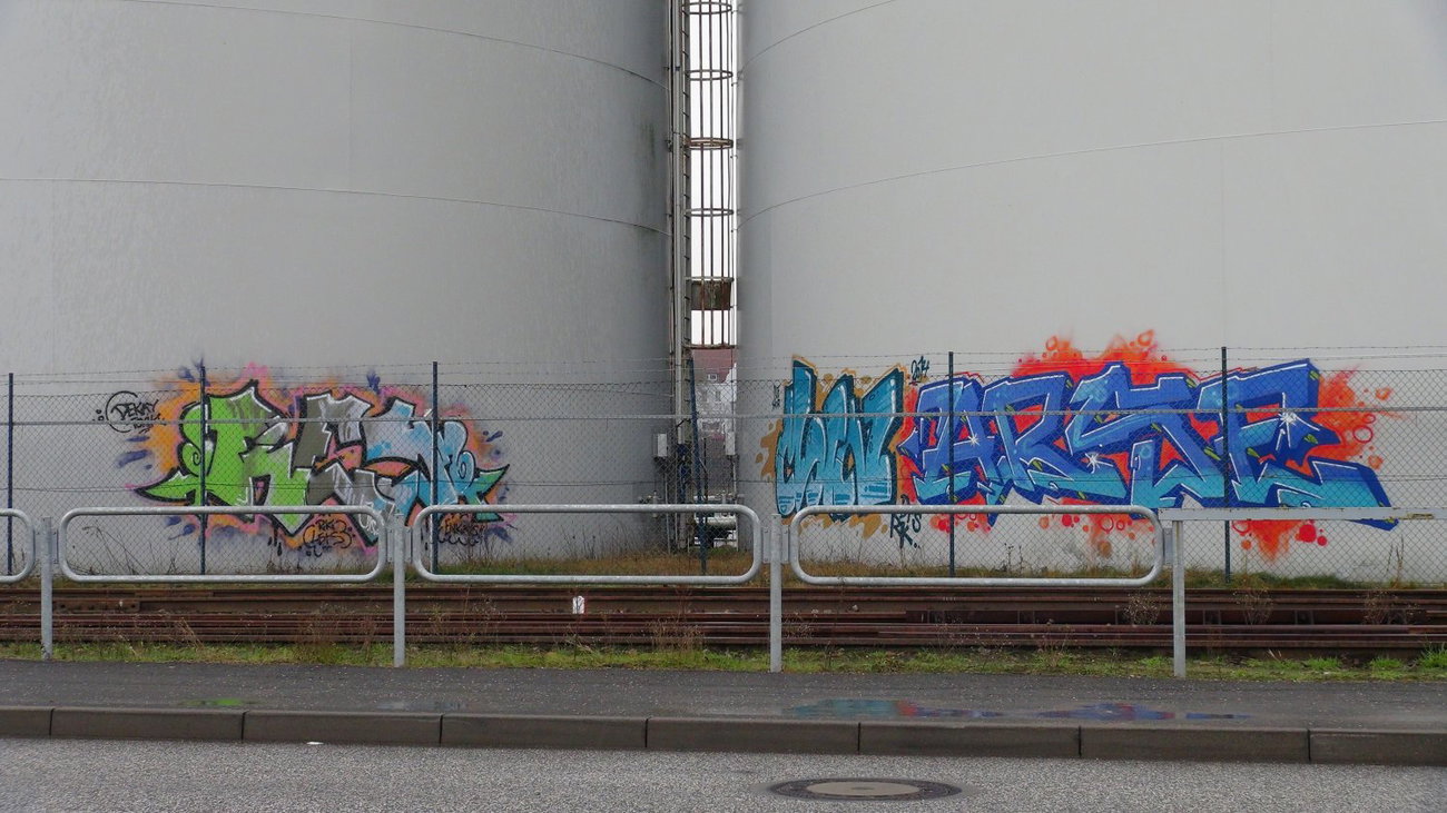 Graffiti Wall - Photo by kieltaggsatnight - Rey, Moin, Arse