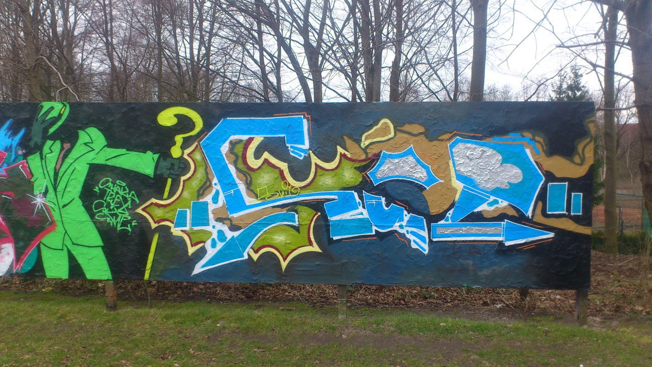Graffiti Wall - Photo by kieltaggsatnight - Suid (2014)