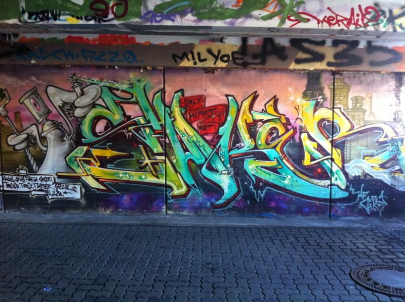 Graffiti Wall - Photo by kieltaggsatnight - Shaker (2014)
