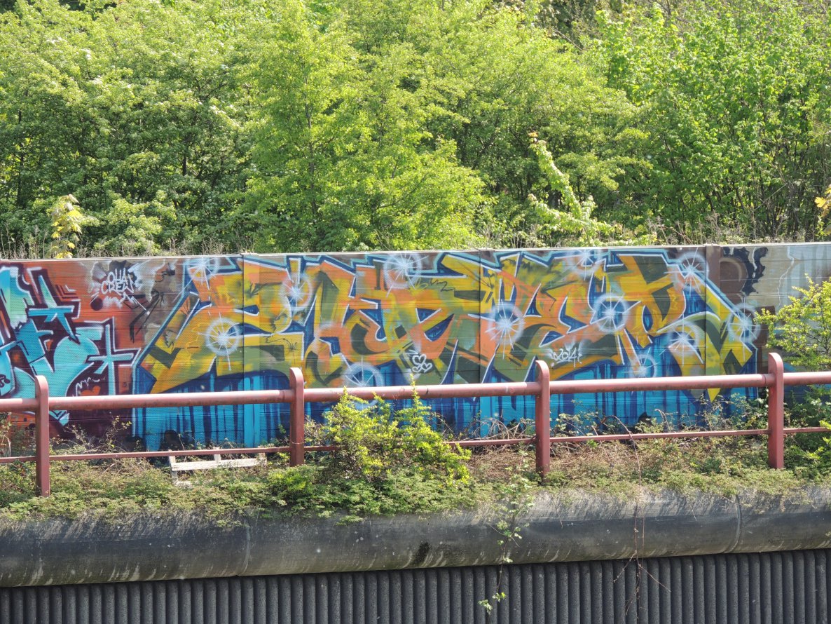 Graffiti Wall - Photo by kieltaggsatnight - Ziger (2014)