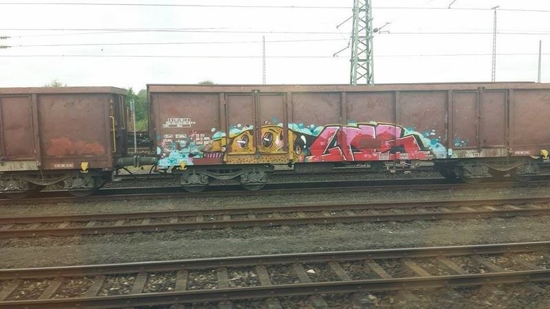Graffiti Train - Photo by kieltaggsatnight