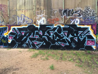 Graffiti Wall - Photo by kieltaggsatnight - Zkie, KFC, OHAS (2014)